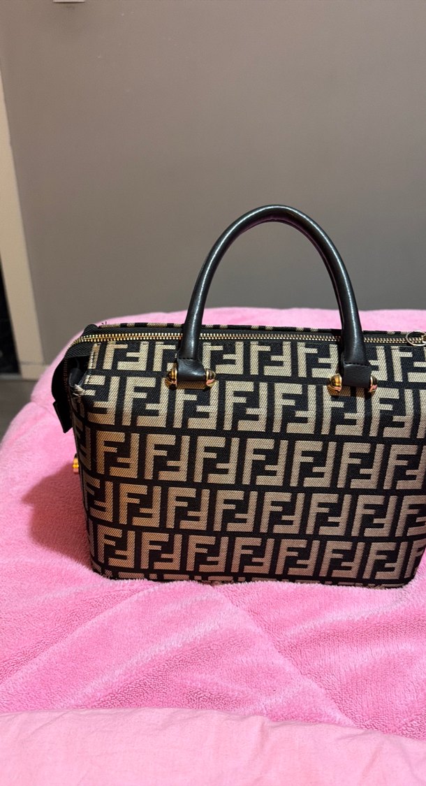 Klasik Desenli Kadın Omuz Çantası - Görsel 3