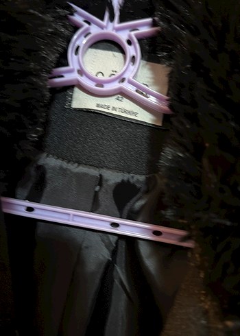 Kürk Detaylı Siyah Uzun Kadın Kaban - Görsel 4