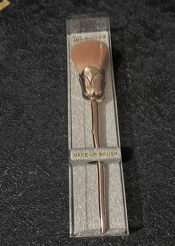 Bej Parlak Makyaj Fırçası - Görsel 5