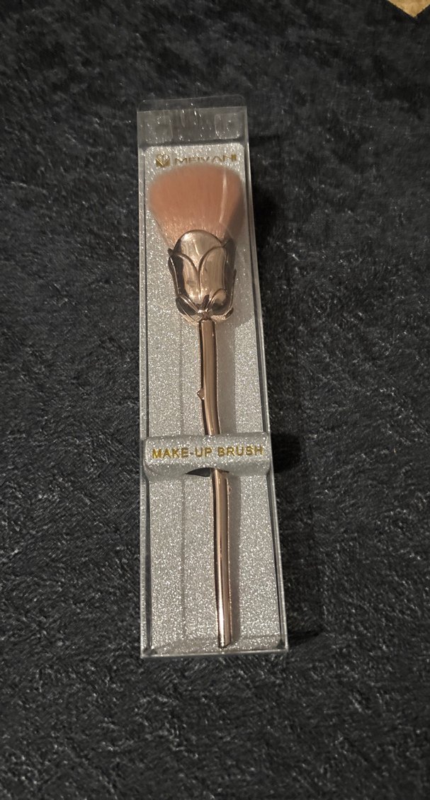 Bej Parlak Makyaj Fırçası - Görsel 4