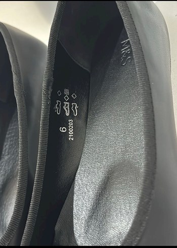 Siyah Fiyonk Detaylı Kadın Düz Ayakkabı - Görsel 3