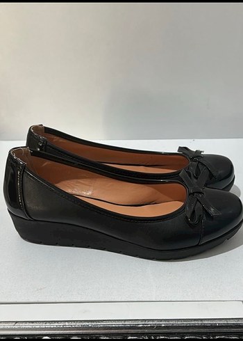 Siyah Fiyonklu Blok Topuklu Kadın Babet - Görsel 6