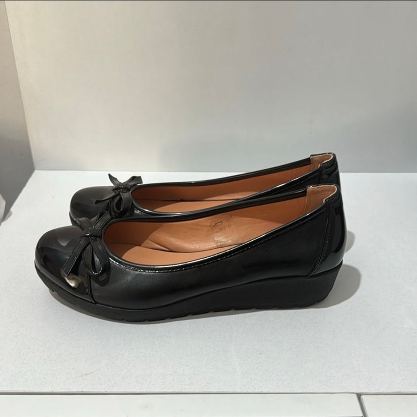 Siyah Fiyonklu Blok Topuklu Kadın Babet - Görsel 4