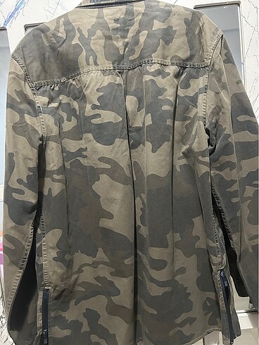 xl Beden Bershka kamuflaj ceket