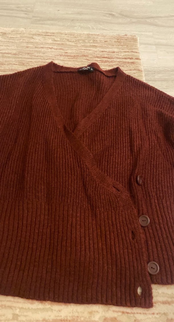 Düğmeli Kahverengi Kadın Hırka - Görsel 2