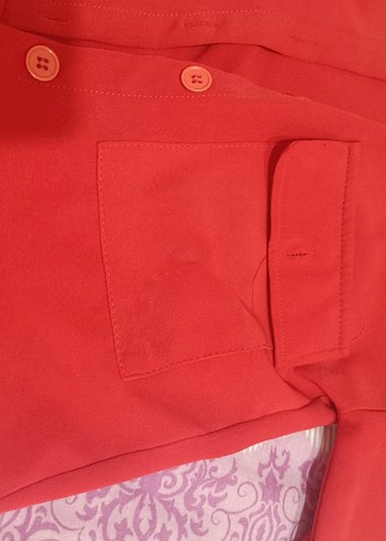 Kırmızı Düğmeli Kadın Keten Takım - Görsel 3
