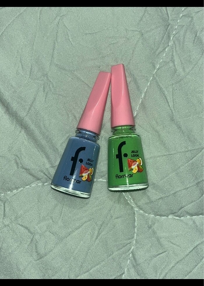 Flormar Lila ve Yeşil Oje - Görsel 2