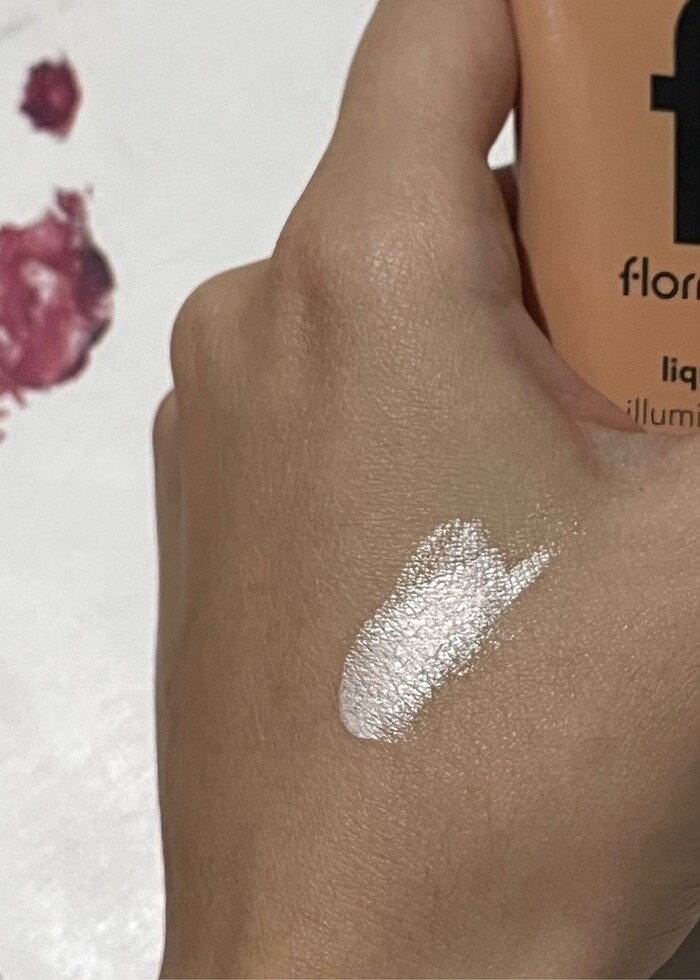 Flormar Liquid Aydınlatıcı Baz - Görsel 2