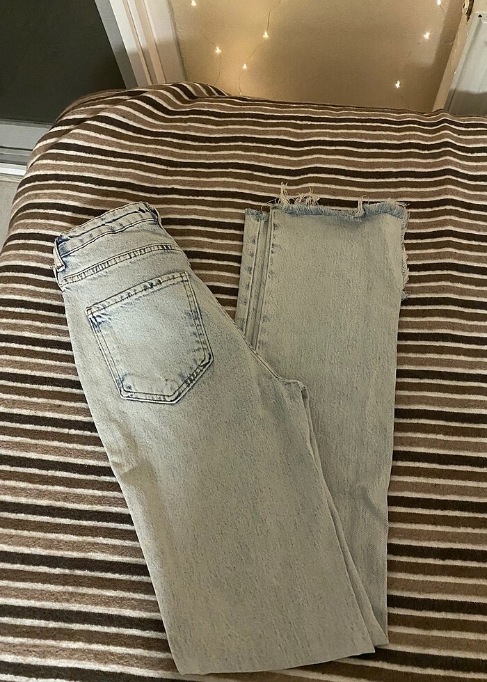 Trendyolmilla paça detaylı pantolon - Görsel 2