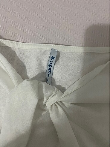 Beyaz Trendyol bluz - Görsel 3