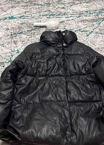 BERSHKA DERI MONT