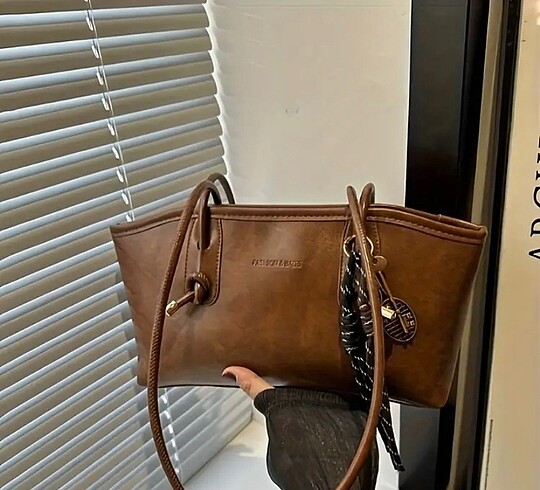 Askılı çanta