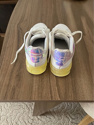 37 Beden Limoya sneaker