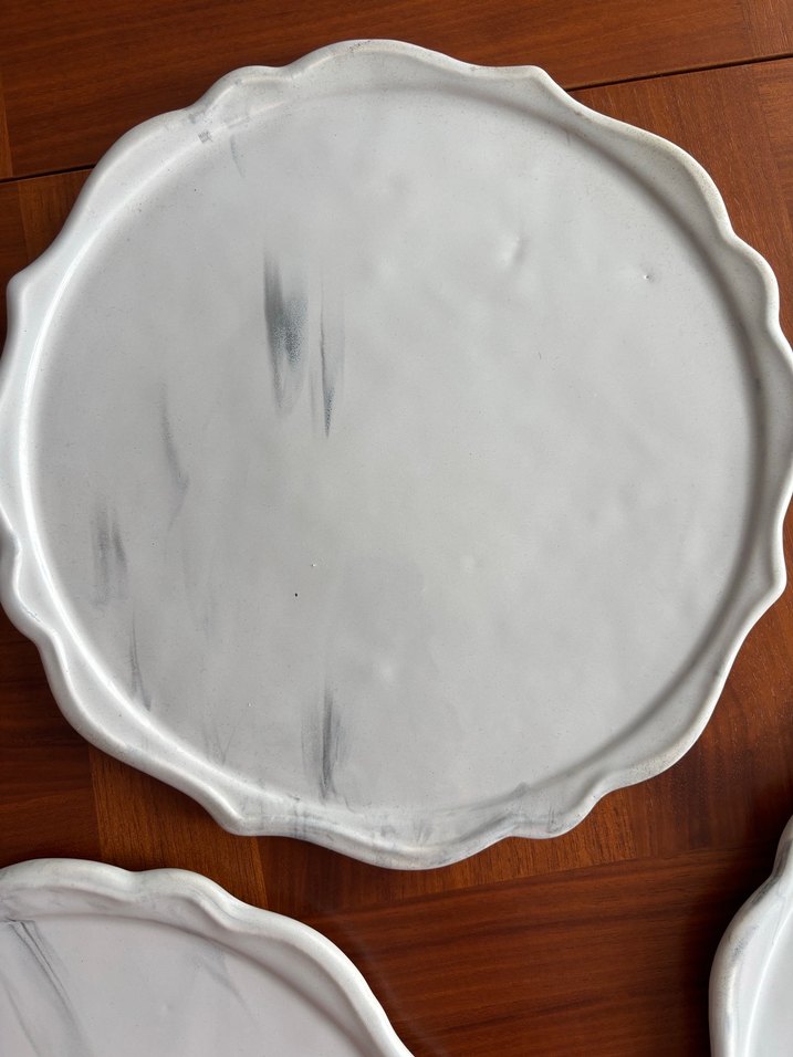 Beyaz Gri Mermer Desenli Yuvarlak Tabak Seti - Görsel 2