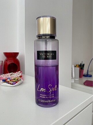 Victoria?s Secret Body Mist Love Spell Vücut Spreyi