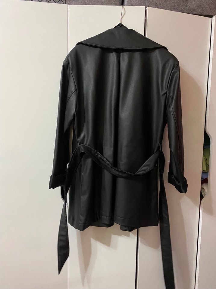 Siyah Deri Kemerli Ceket - Görsel 2