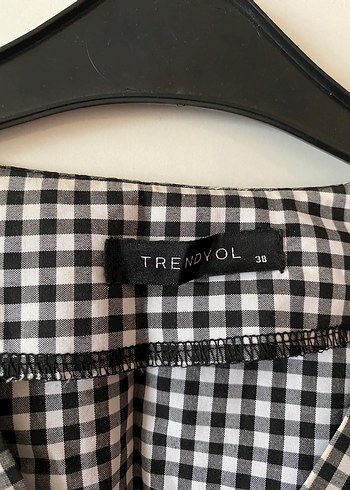 Kareli V Yaka Kemerli Kadın Bluz - Görsel 2