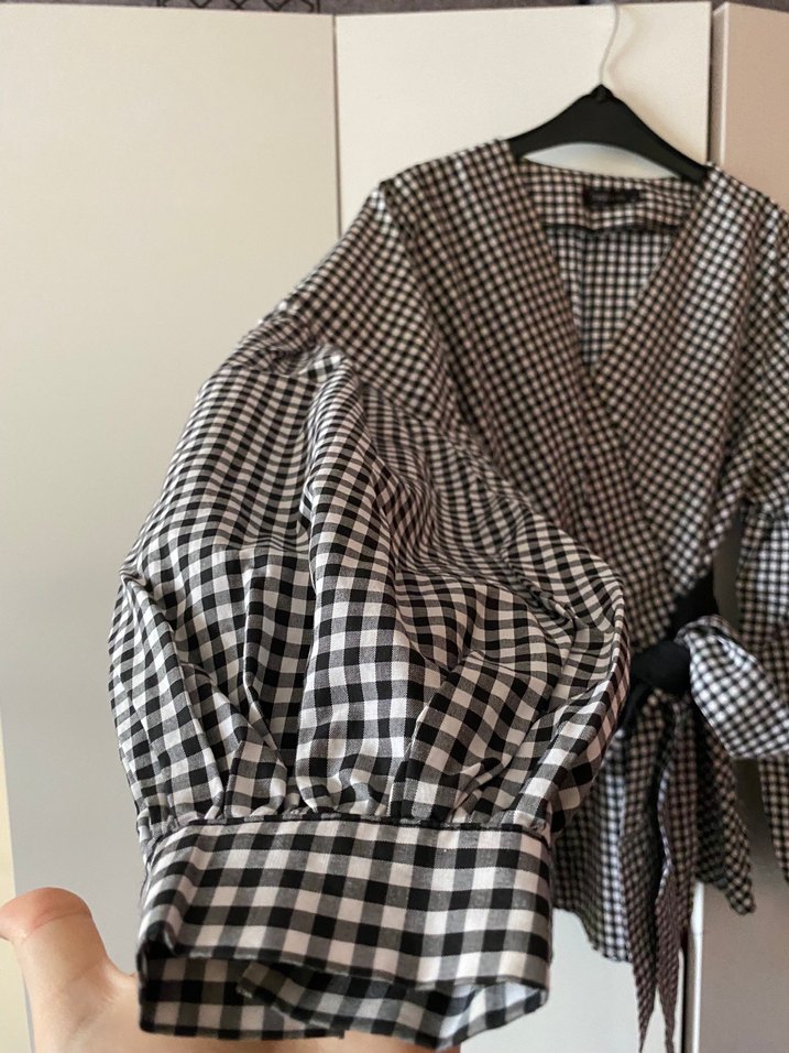 Kareli V Yaka Kemerli Kadın Bluz - Görsel 3