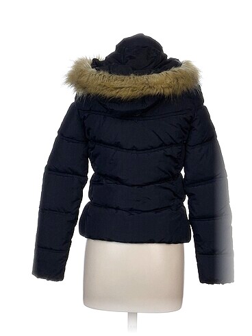 s Beden Bershka Mont %70 İndirimli.