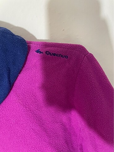 Pembe üst