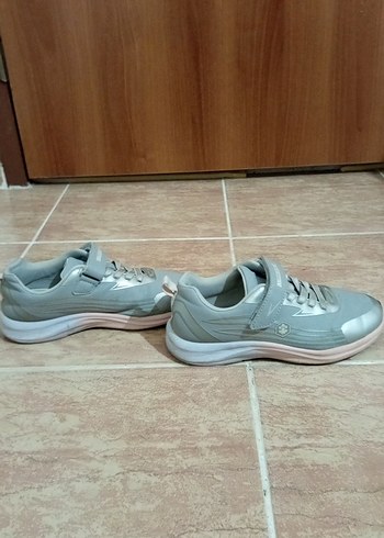 Kız Çocuk Gri Spor Ayakkabı - Görsel 5