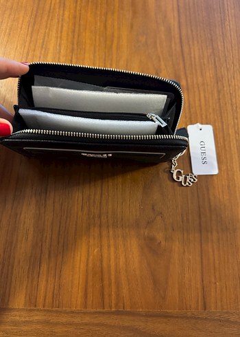 SIFIR Guess Siyah Deri Fermuarlı Kadın Cüzdanı - Görsel 6