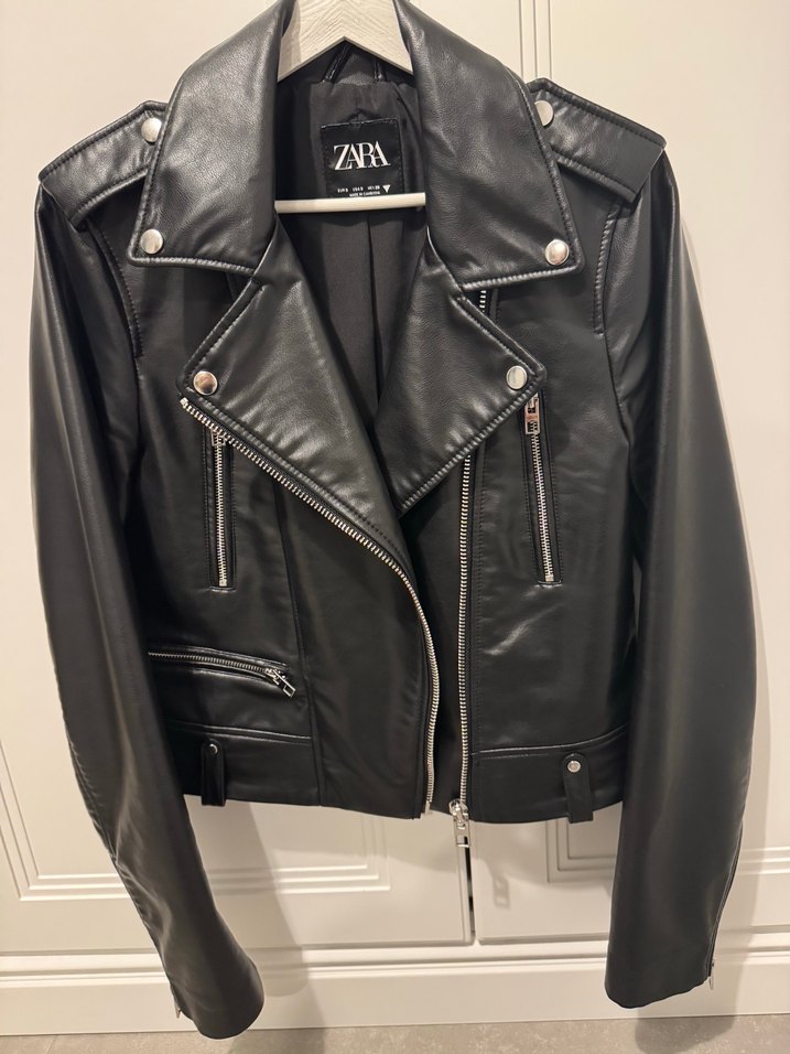 Zara Siyah Deri Biker Ceket — görsel 2/8