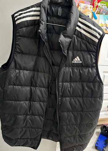 Adidas l