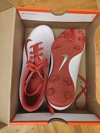 36 Beden Jr Nike Bravata ıı FG 36 numara çocuk krampon