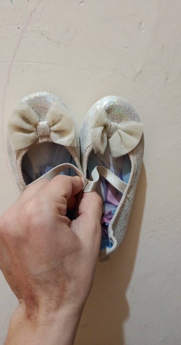 Kız Çocuk Beyaz Bantlı Babet Ayakkabı - Görsel 2