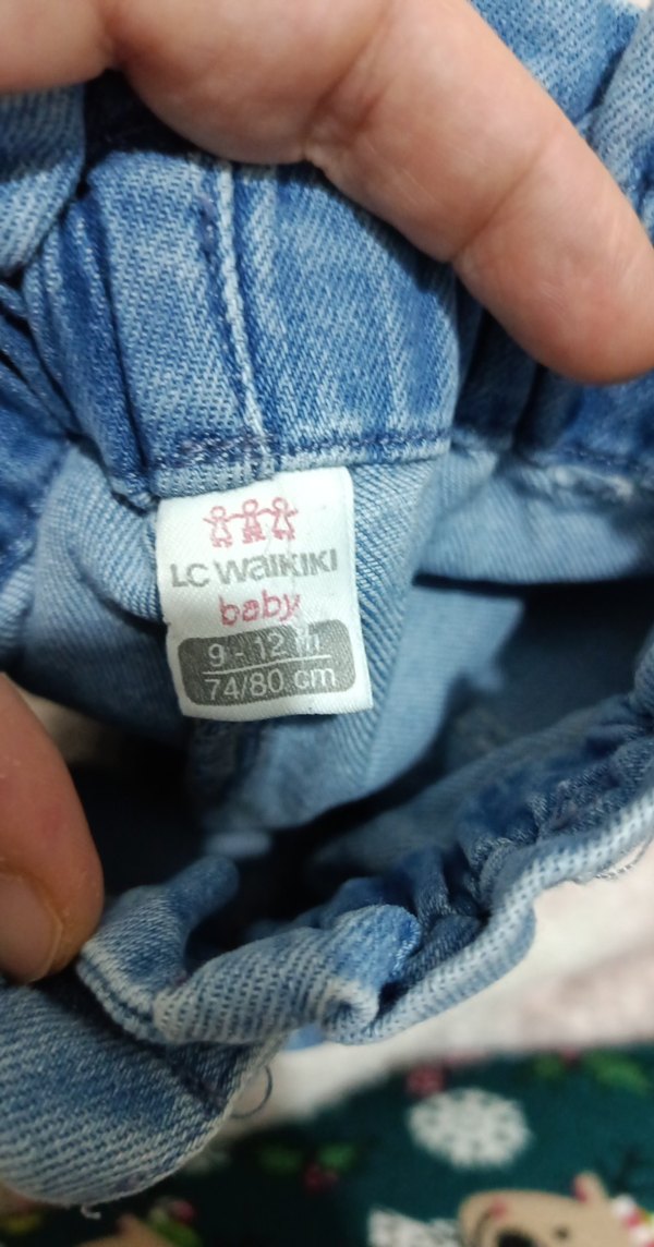 Düğmeli Mavi Bağlama Desenli Kot Şort - Görsel 3