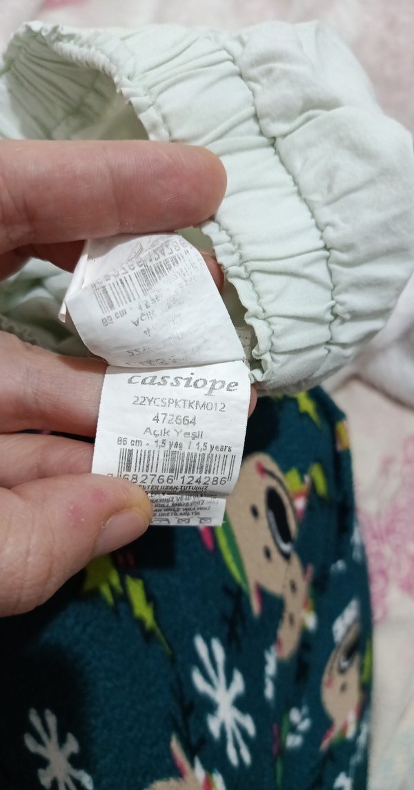 Nakışlı Beyaz Kız Şortu - Görsel 5