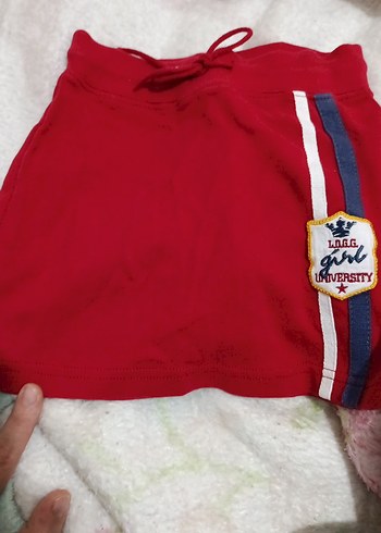 Kız Çocuk Kırmızı Düğmeli Nakışlı Etek - Görsel 2