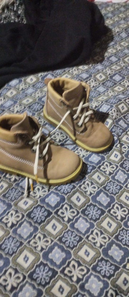 erkek çocuk bot - Görsel 2