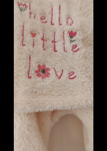 Nakışlı Krem Pofuduk Bebek Kız Takımı - Görsel 3