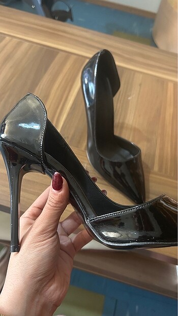38 Beden Siyah stiletto
