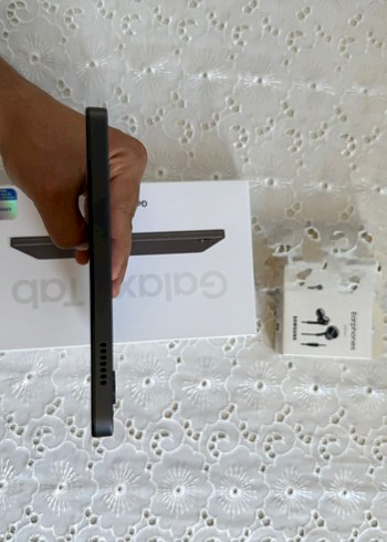  Beden Yepyeni kutulu Samsung tablet