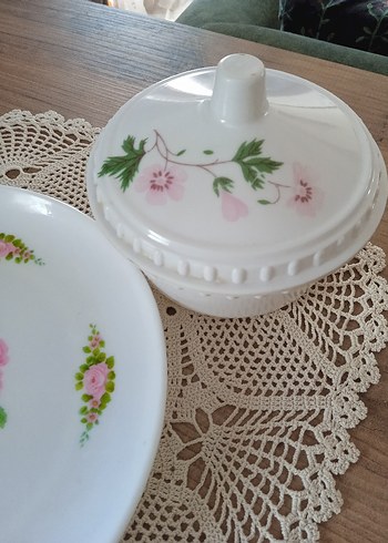 Beden Melamin tabak ve şekerlik