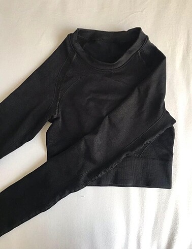 s Beden gymshark crop ust