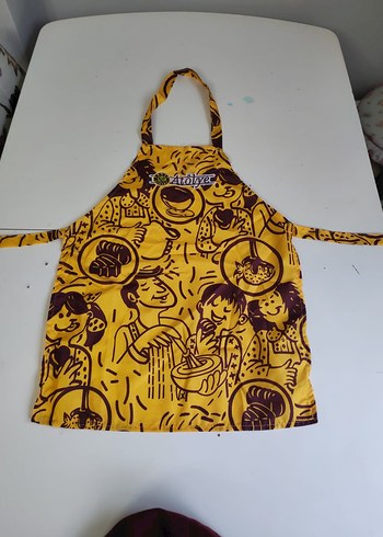 Baskılı Mutfak Önlüğü ve Bordo Şef Şapkası - Görsel 3