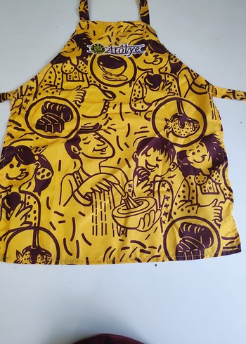 Baskılı Mutfak Önlüğü ve Bordo Şef Şapkası - Görsel 2