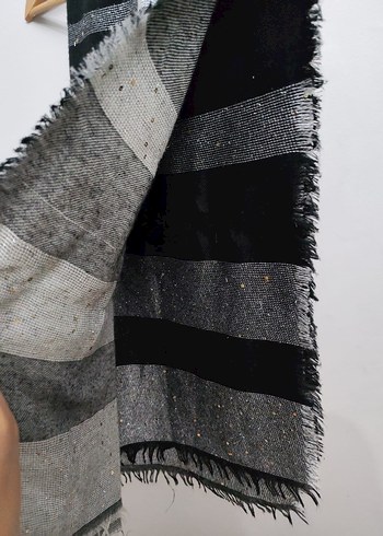 Gri Yün Kadın Atkı - Görsel 3