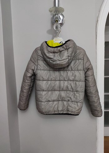 Gri Kapüşonlu Erkek Çocuk Mont - Görsel 2