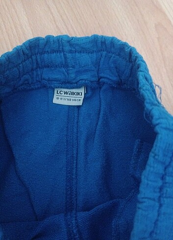 LC Waikiki Mavi şort 