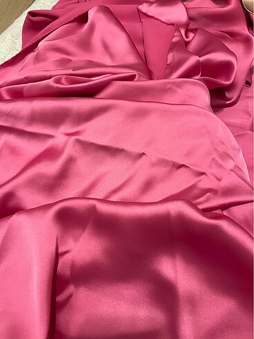 Zara Pembe saten kumaş