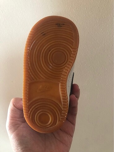 22 Beden beyaz Renk Nike orjinal 22 numara