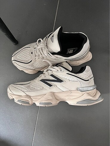 New balance 9060 (40 no)