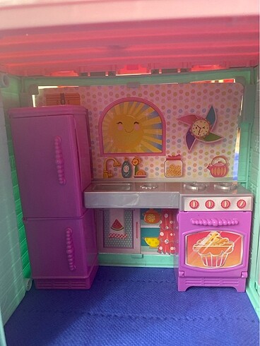  Beden Barbie evi