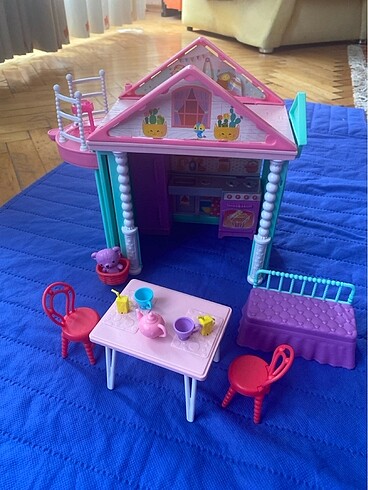 Barbie evi