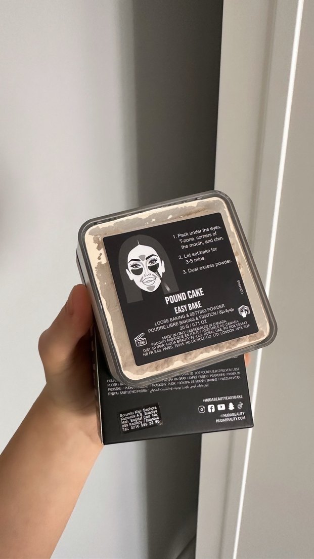 Huda Beauty pound Cake pudra - Görsel 2